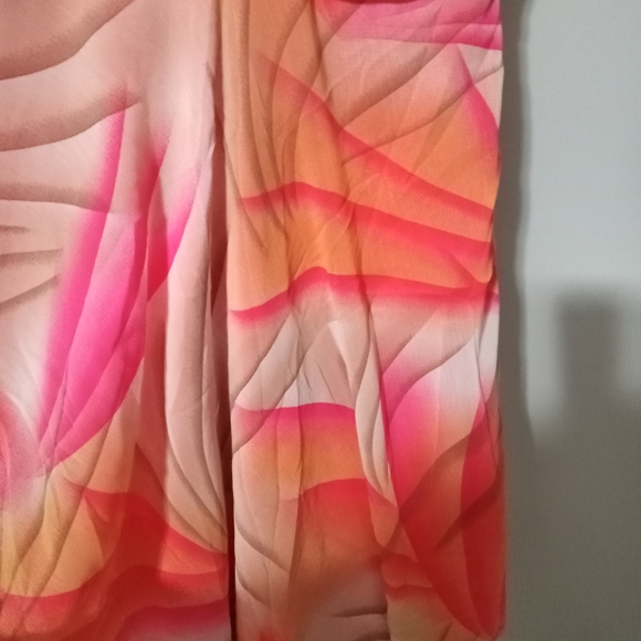 Dress - Picture 4 of 4